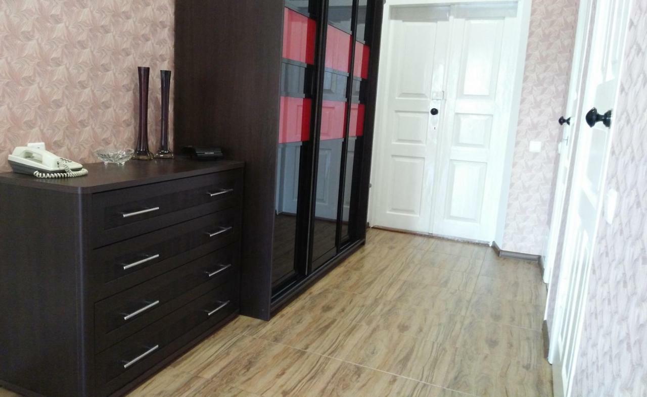 Separate Room Homestay In A Private House, Facilities Shared With Owner Berdychiv 外观 照片