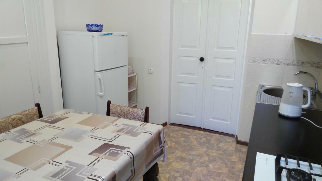 Separate Room Homestay In A Private House, Facilities Shared With Owner Berdychiv 外观 照片