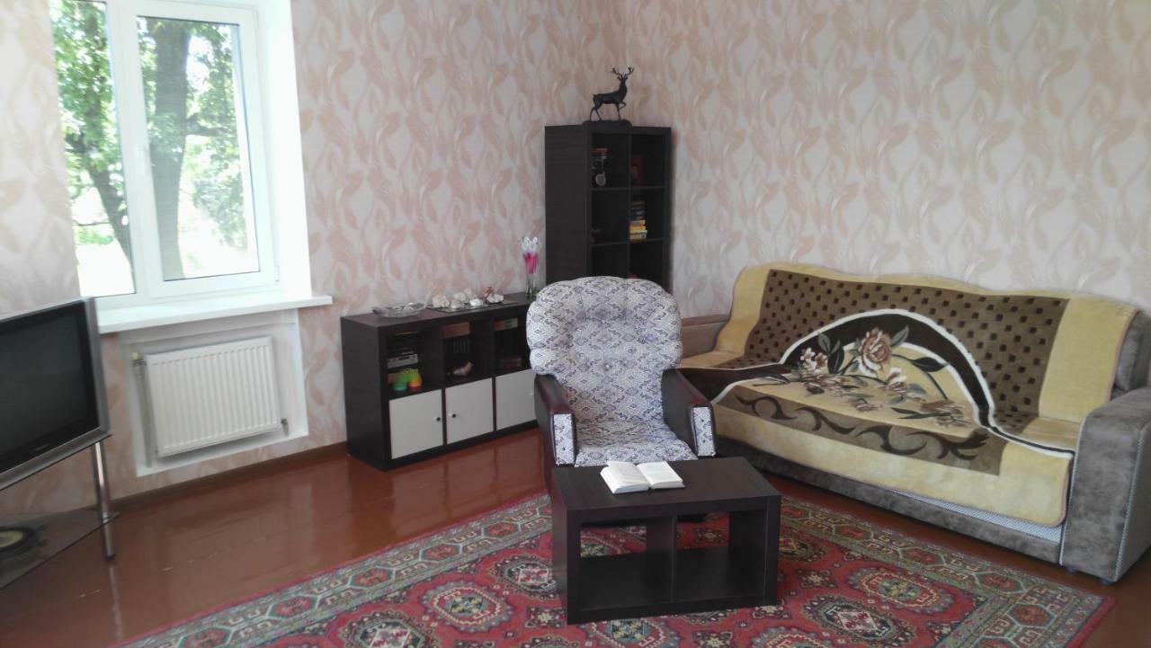 Separate Room Homestay In A Private House, Facilities Shared With Owner Berdychiv 外观 照片